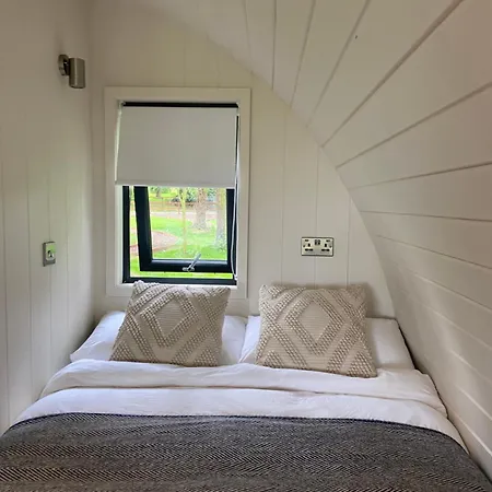 Villa Kildare Countryside Pods Extérieur photo
